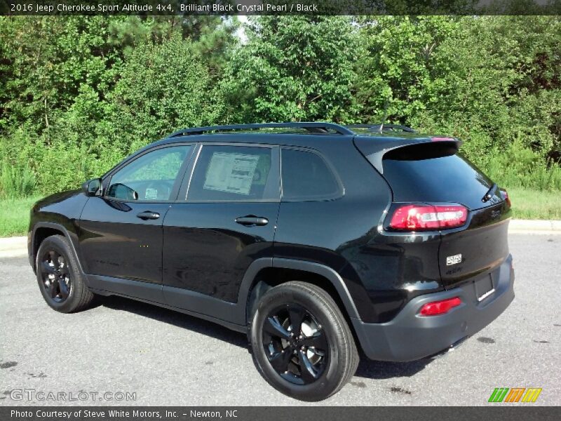 Brilliant Black Crystal Pearl / Black 2016 Jeep Cherokee Sport Altitude 4x4