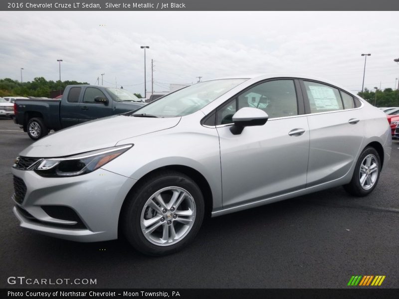 Silver Ice Metallic / Jet Black 2016 Chevrolet Cruze LT Sedan
