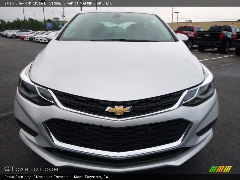 Silver Ice Metallic / Jet Black 2016 Chevrolet Cruze LT Sedan