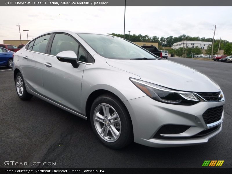 Silver Ice Metallic / Jet Black 2016 Chevrolet Cruze LT Sedan