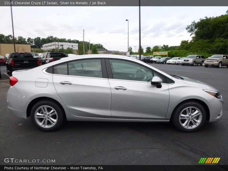 Silver Ice Metallic / Jet Black 2016 Chevrolet Cruze LT Sedan