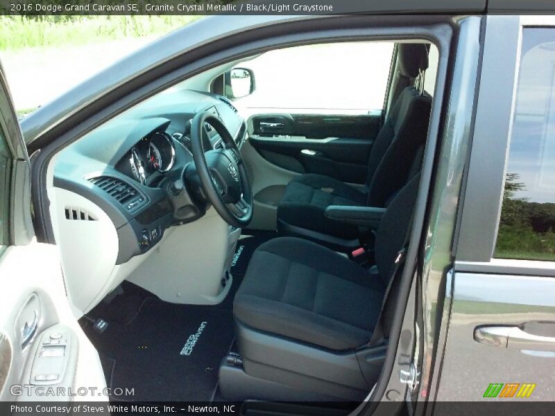 Granite Crystal Metallic / Black/Light Graystone 2016 Dodge Grand Caravan SE