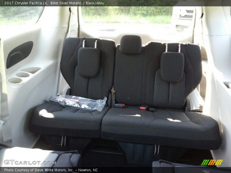Billet Silver Metallic / Black/Alloy 2017 Chrysler Pacifica LX