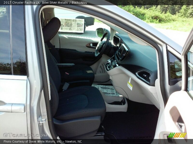 Billet Silver Metallic / Black/Alloy 2017 Chrysler Pacifica LX