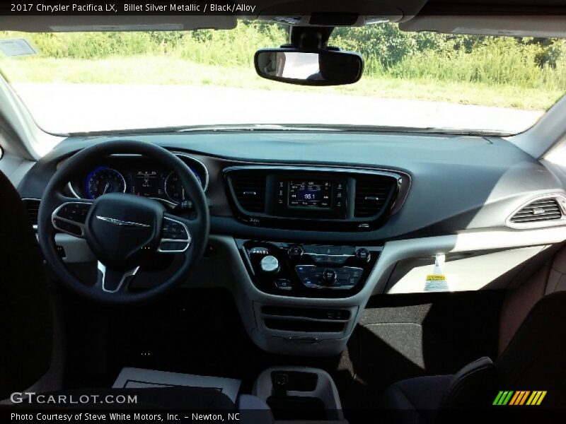 Billet Silver Metallic / Black/Alloy 2017 Chrysler Pacifica LX