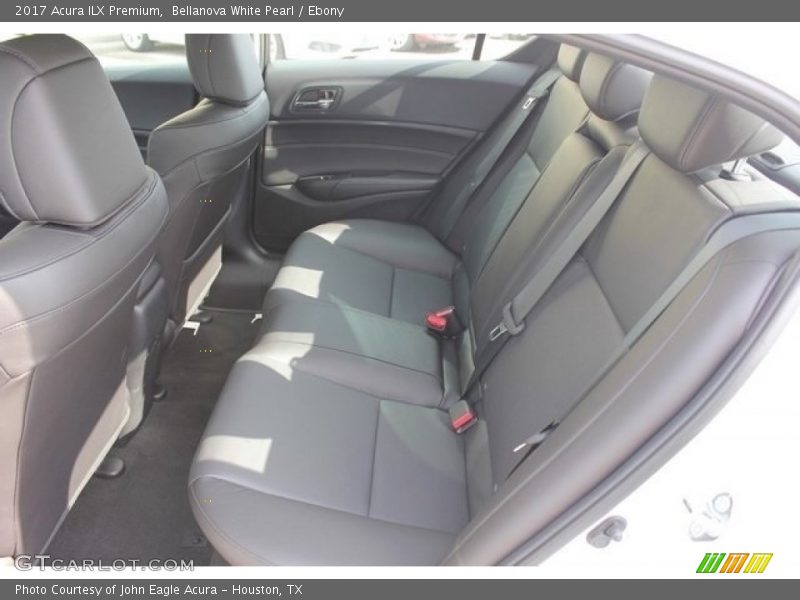 Bellanova White Pearl / Ebony 2017 Acura ILX Premium