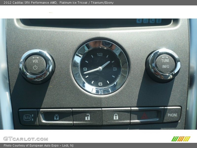 Platinum Ice Tricoat / Titanium/Ebony 2012 Cadillac SRX Performance AWD