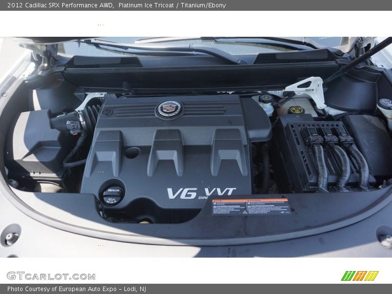 Platinum Ice Tricoat / Titanium/Ebony 2012 Cadillac SRX Performance AWD