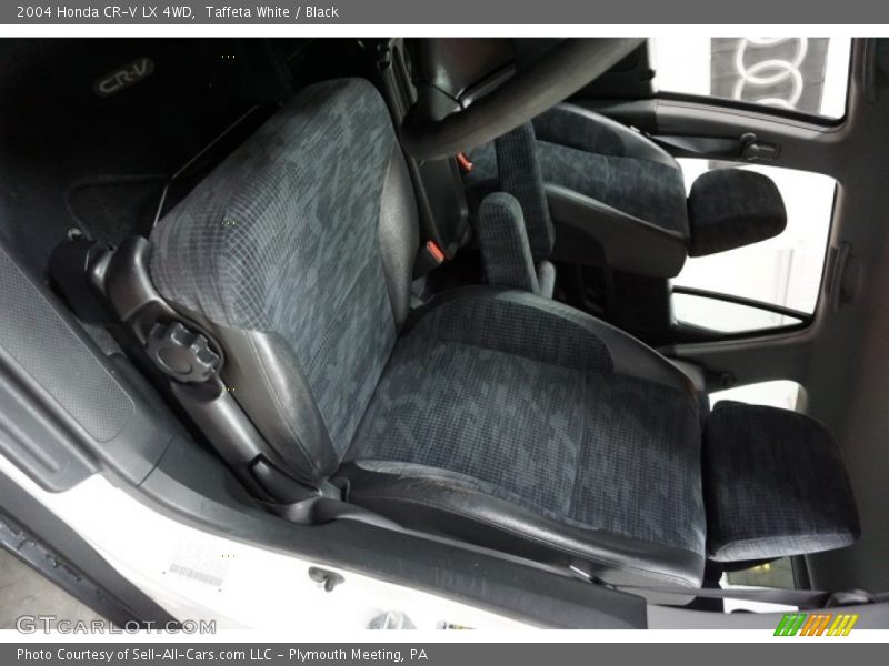 Taffeta White / Black 2004 Honda CR-V LX 4WD