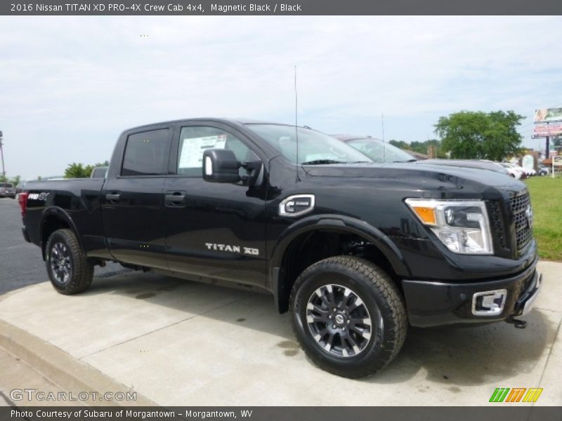 Front 3/4 View of 2016 TITAN XD PRO-4X Crew Cab 4x4