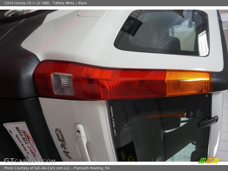 Taffeta White / Black 2004 Honda CR-V LX 4WD