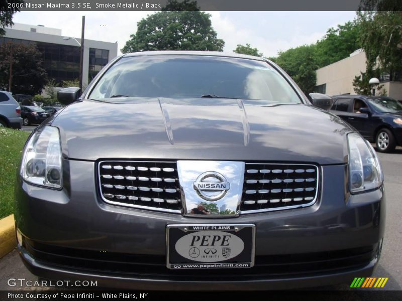 Smoke Metallic / Black 2006 Nissan Maxima 3.5 SE