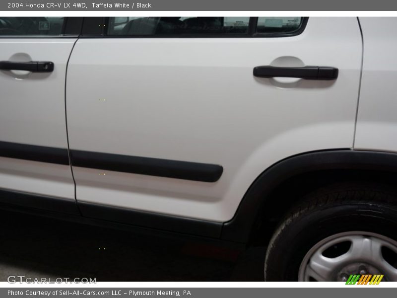 Taffeta White / Black 2004 Honda CR-V LX 4WD