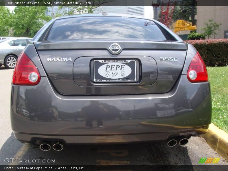 Smoke Metallic / Black 2006 Nissan Maxima 3.5 SE