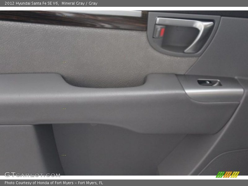 Mineral Gray / Gray 2012 Hyundai Santa Fe SE V6