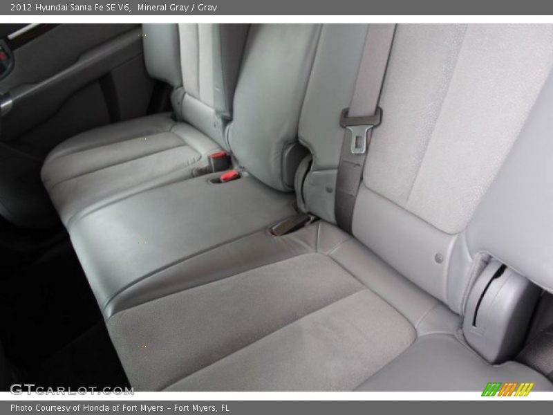 Mineral Gray / Gray 2012 Hyundai Santa Fe SE V6