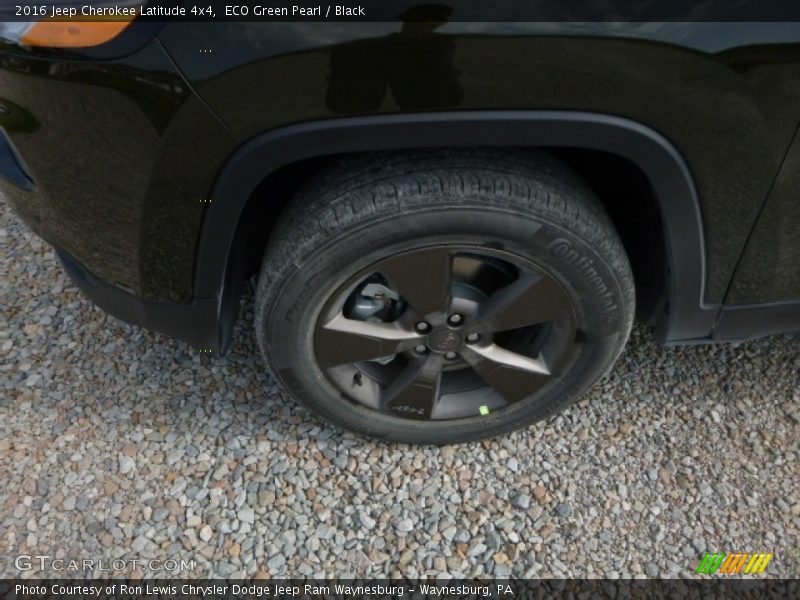 ECO Green Pearl / Black 2016 Jeep Cherokee Latitude 4x4