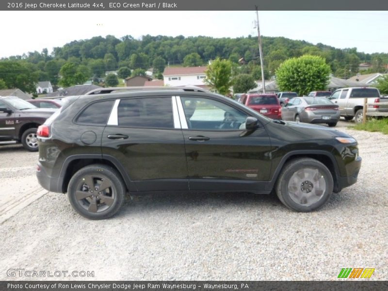 ECO Green Pearl / Black 2016 Jeep Cherokee Latitude 4x4