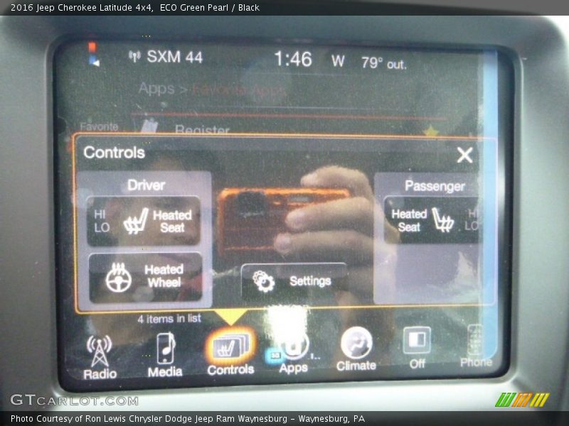 ECO Green Pearl / Black 2016 Jeep Cherokee Latitude 4x4