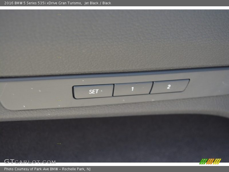 Jet Black / Black 2016 BMW 5 Series 535i xDrive Gran Turismo