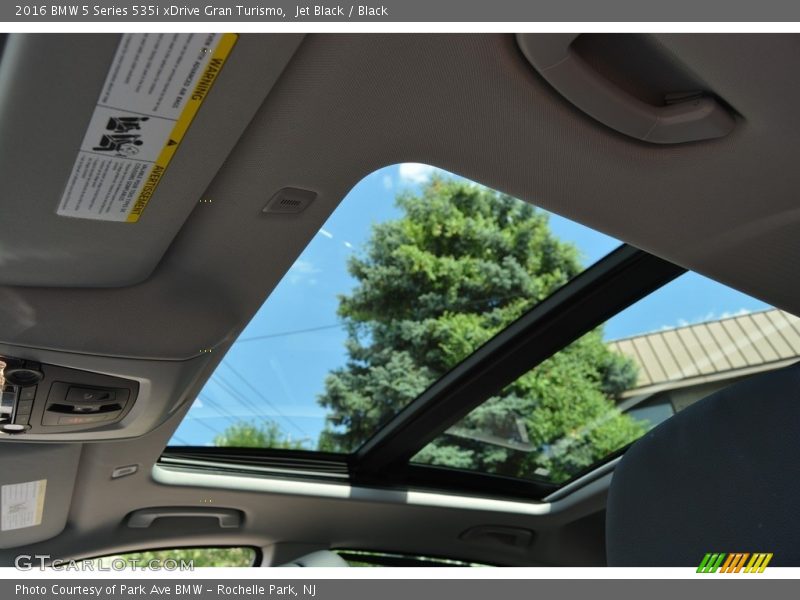 Jet Black / Black 2016 BMW 5 Series 535i xDrive Gran Turismo