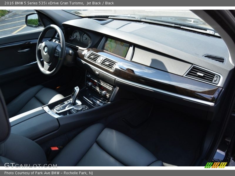 Jet Black / Black 2016 BMW 5 Series 535i xDrive Gran Turismo