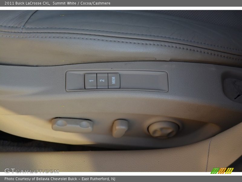 Summit White / Cocoa/Cashmere 2011 Buick LaCrosse CXL