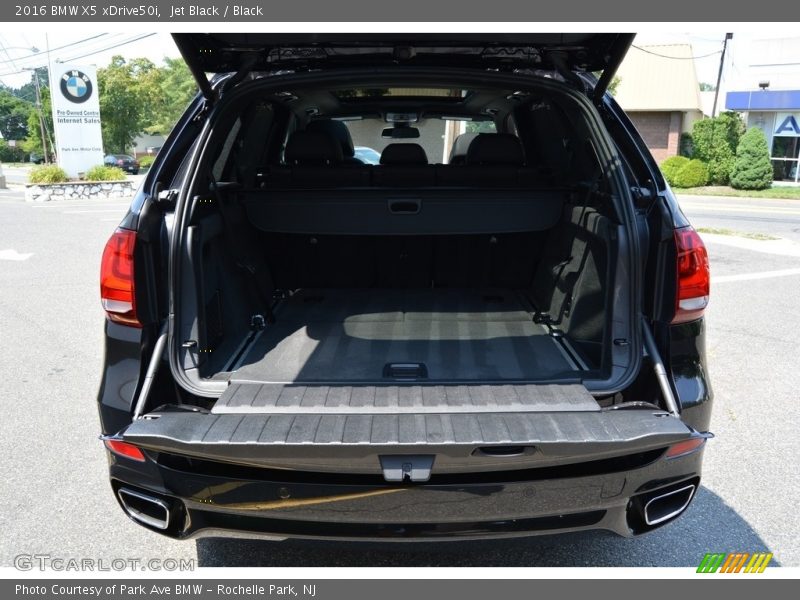 Jet Black / Black 2016 BMW X5 xDrive50i