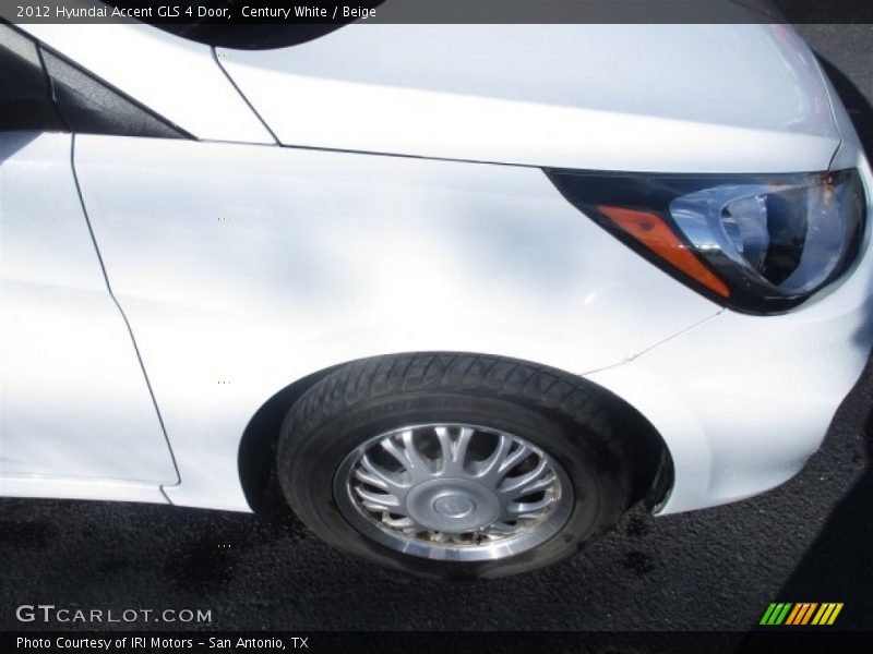 Century White / Beige 2012 Hyundai Accent GLS 4 Door