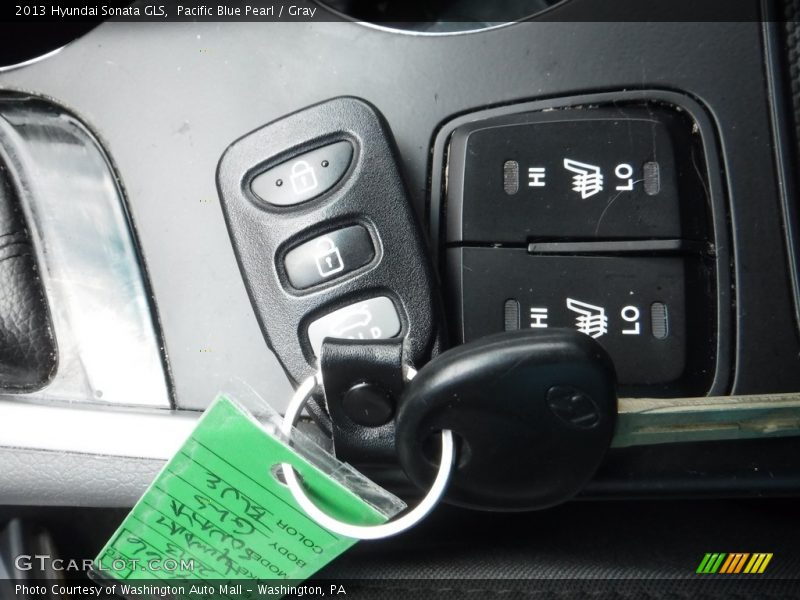 Pacific Blue Pearl / Gray 2013 Hyundai Sonata GLS