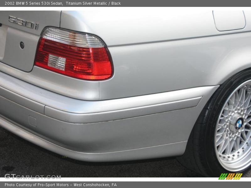Titanium Silver Metallic / Black 2002 BMW 5 Series 530i Sedan