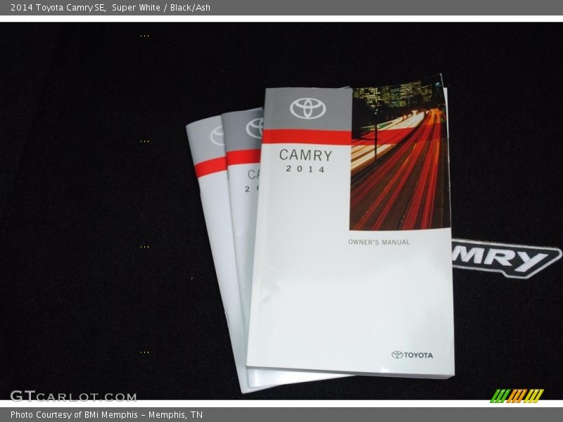 Super White / Black/Ash 2014 Toyota Camry SE