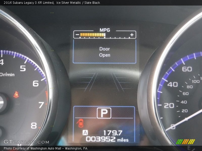 Ice Silver Metallic / Slate Black 2016 Subaru Legacy 3.6R Limited