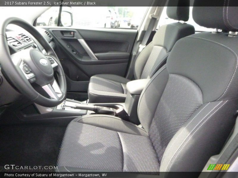 Ice Silver Metallic / Black 2017 Subaru Forester 2.5i