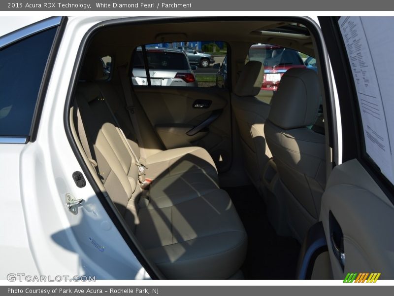 White Diamond Pearl / Parchment 2015 Acura RDX Technology