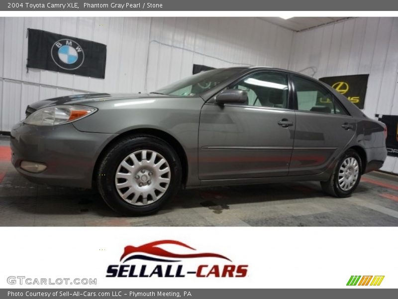 Phantom Gray Pearl / Stone 2004 Toyota Camry XLE