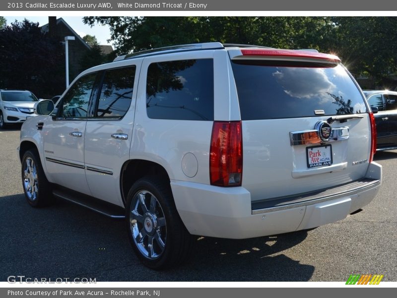 White Diamond Tricoat / Ebony 2013 Cadillac Escalade Luxury AWD