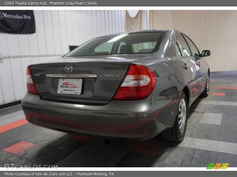 Phantom Gray Pearl / Stone 2004 Toyota Camry XLE