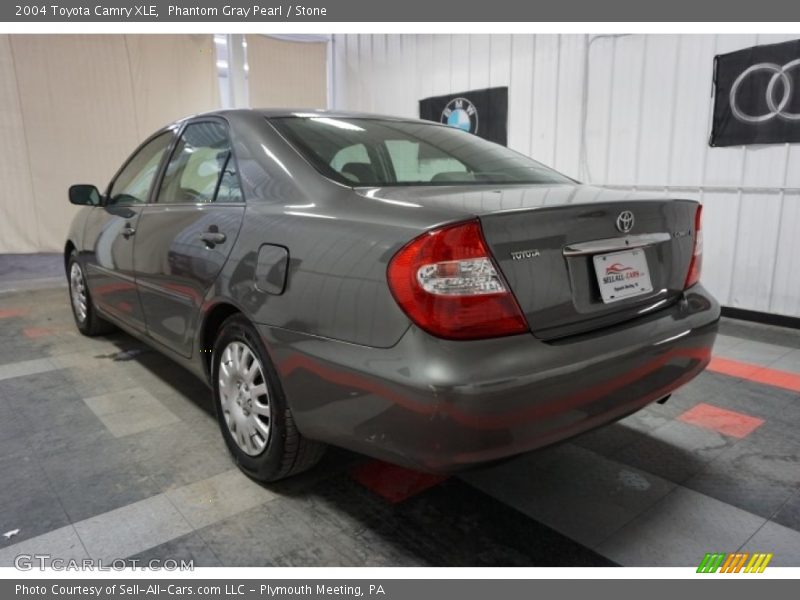 Phantom Gray Pearl / Stone 2004 Toyota Camry XLE