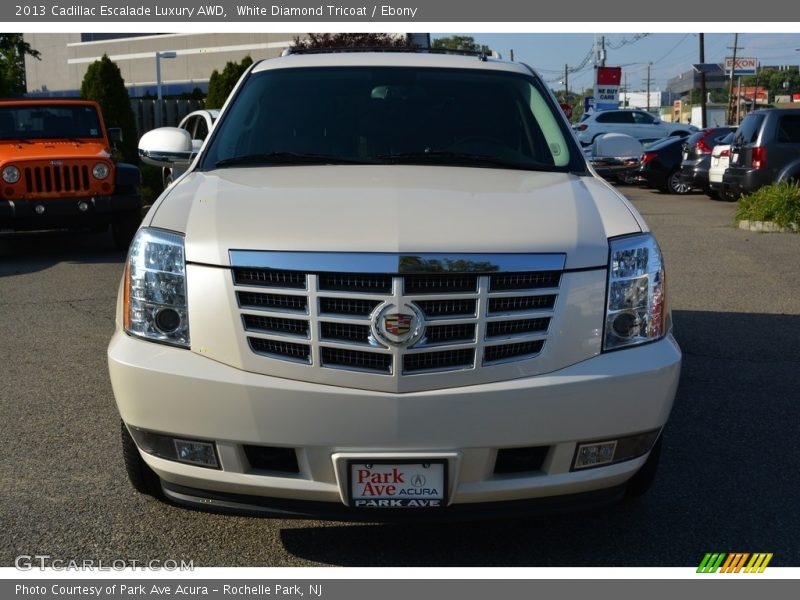 White Diamond Tricoat / Ebony 2013 Cadillac Escalade Luxury AWD