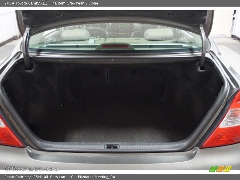 Phantom Gray Pearl / Stone 2004 Toyota Camry XLE