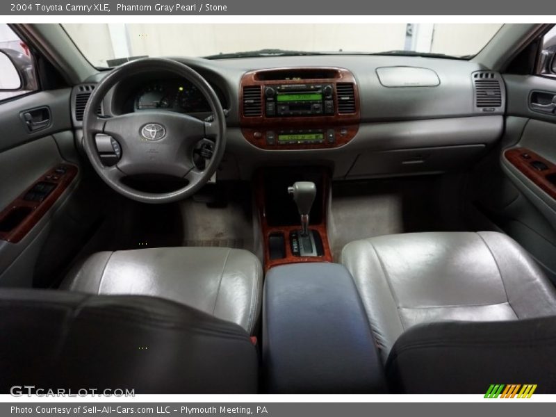 Phantom Gray Pearl / Stone 2004 Toyota Camry XLE
