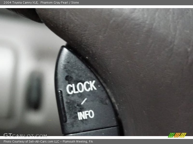 Phantom Gray Pearl / Stone 2004 Toyota Camry XLE