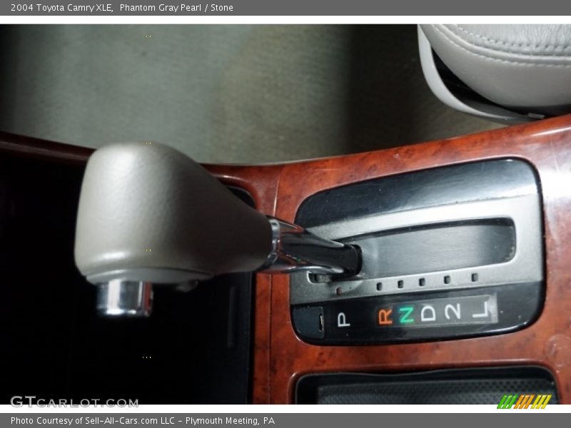Phantom Gray Pearl / Stone 2004 Toyota Camry XLE