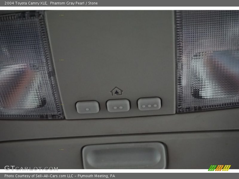 Phantom Gray Pearl / Stone 2004 Toyota Camry XLE