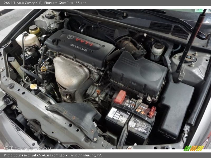 Phantom Gray Pearl / Stone 2004 Toyota Camry XLE