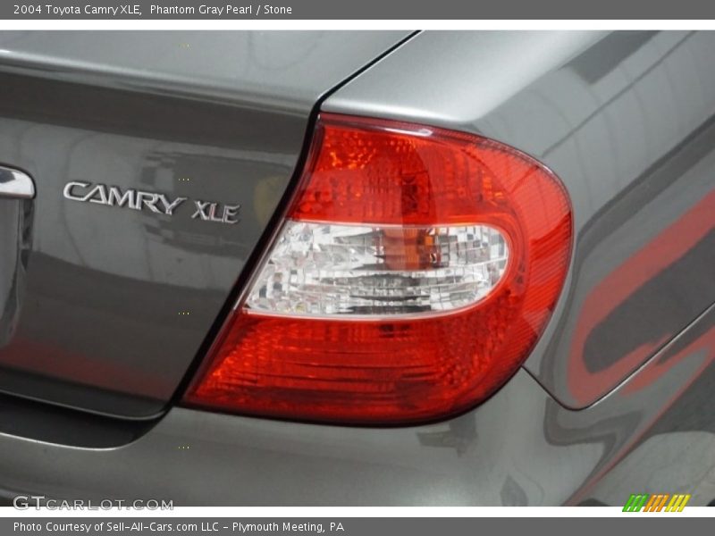 Phantom Gray Pearl / Stone 2004 Toyota Camry XLE