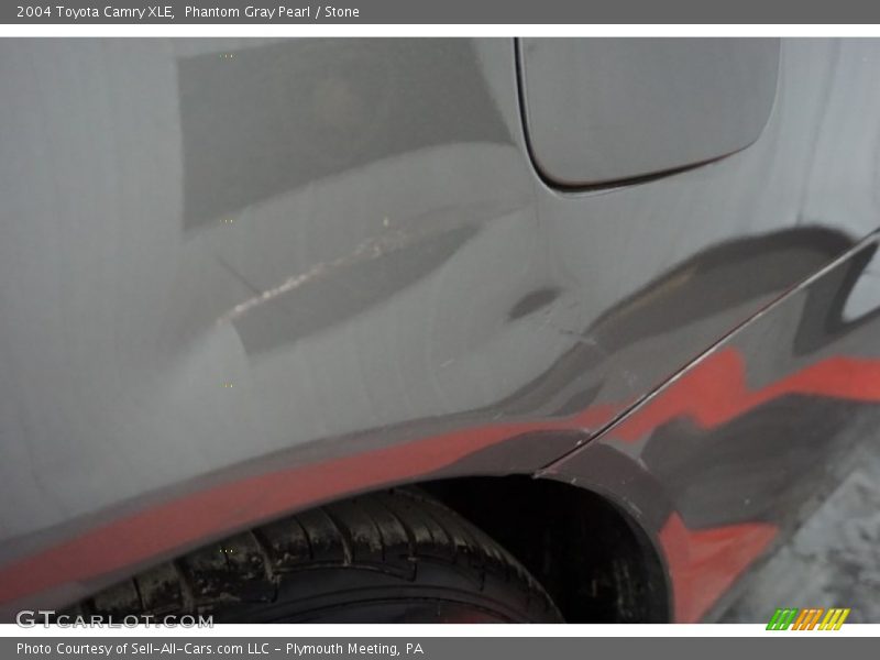 Phantom Gray Pearl / Stone 2004 Toyota Camry XLE