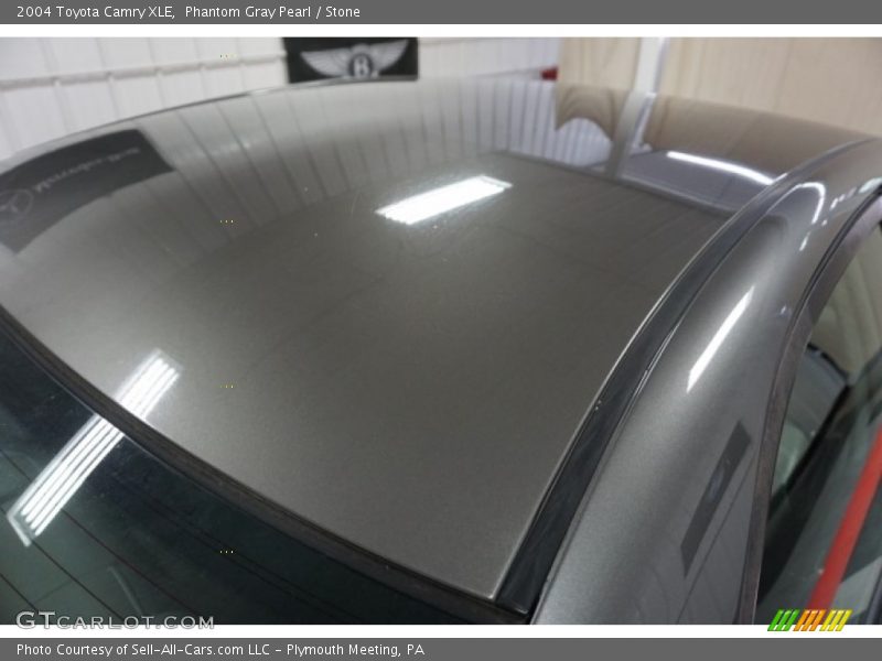 Phantom Gray Pearl / Stone 2004 Toyota Camry XLE