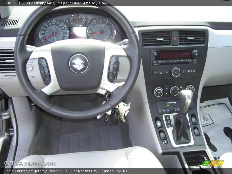 Majestic Silver Metallic / Grey 2008 Suzuki XL7 Luxury AWD